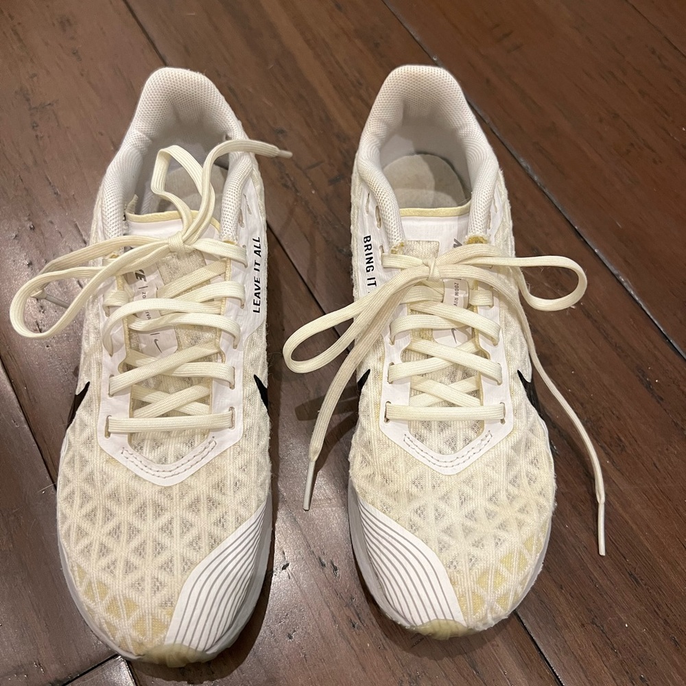 Nike sneakers boy